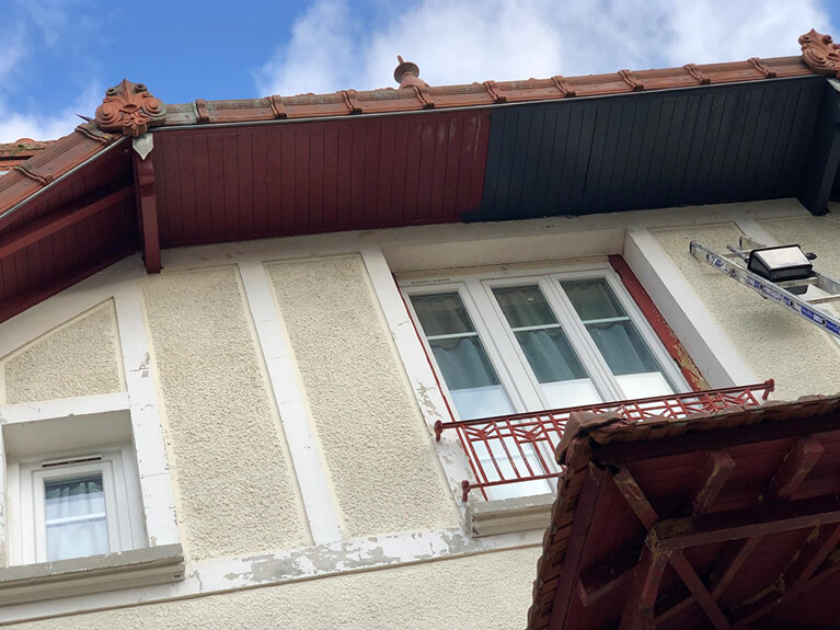 Rénovation de façade finale Résultat final d'un ravalement de façade complet avec peinture en Essonne